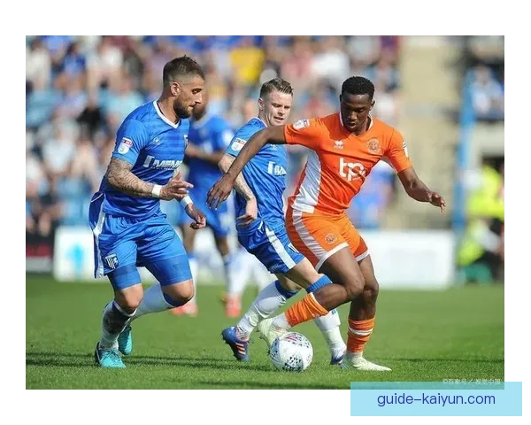 水晶宫反击效率持续提升，状态回暖备受关注